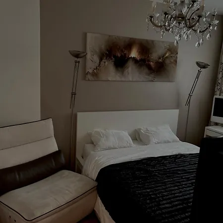 Alloggio in famiglia Chambre Confortable Disponible A *